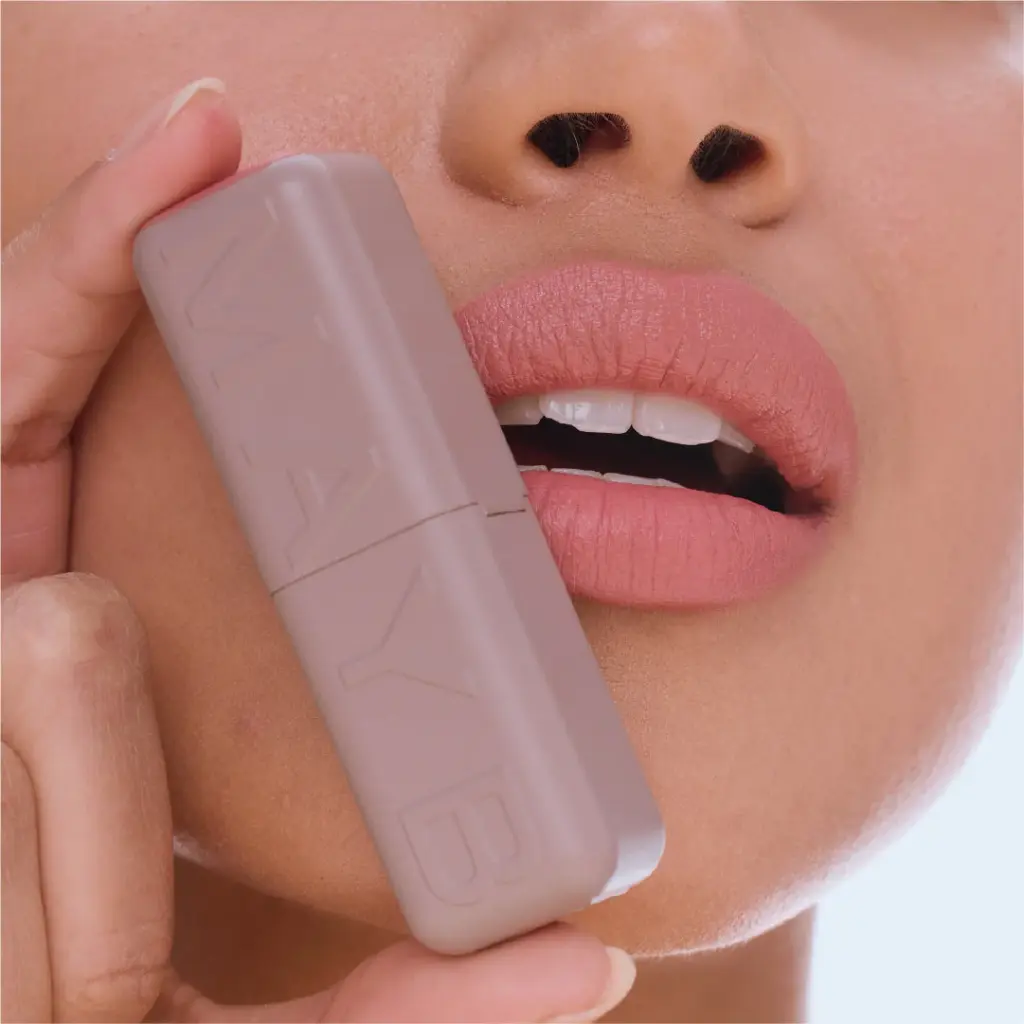 MAYBELLINE MAYBE IT'S SERUM LIPSTICK MATTE 