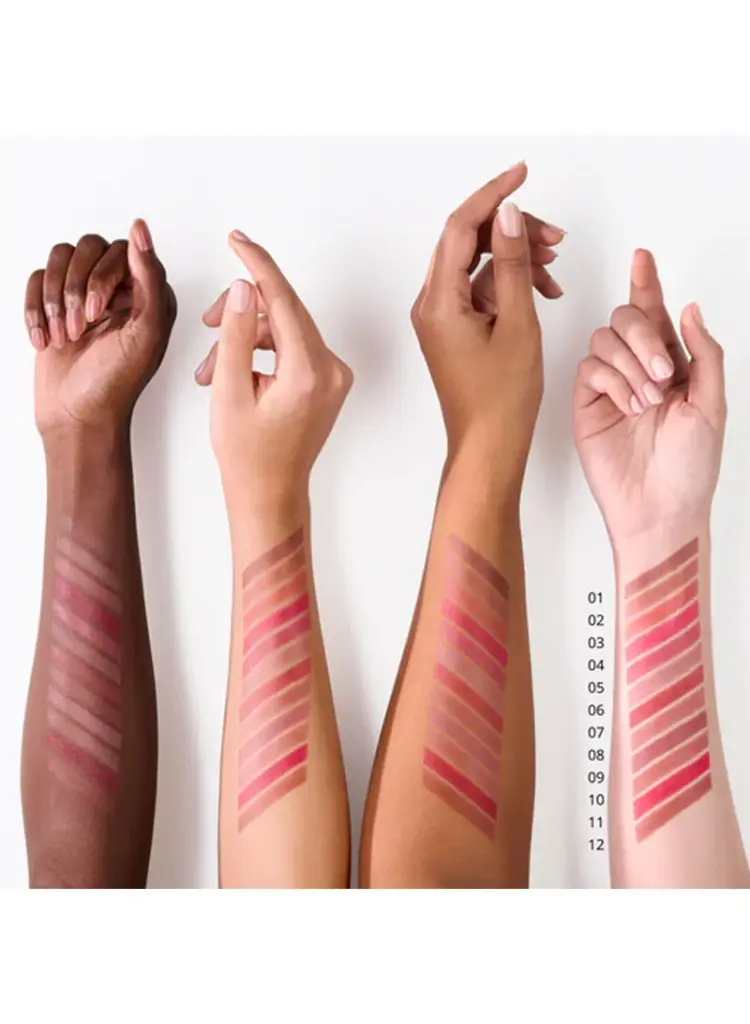 ESSENCE BLUR SOUFFLE MATTE LIP CREAM 